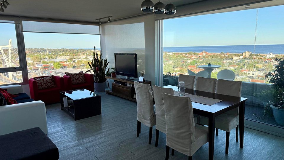 Impecable! Piso alto, vista despejada al Mar, 3 Dormitorios