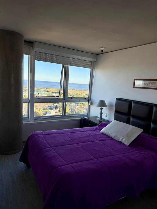 Impecable! Piso alto, vista despejada al Mar, 3 Dormitorios