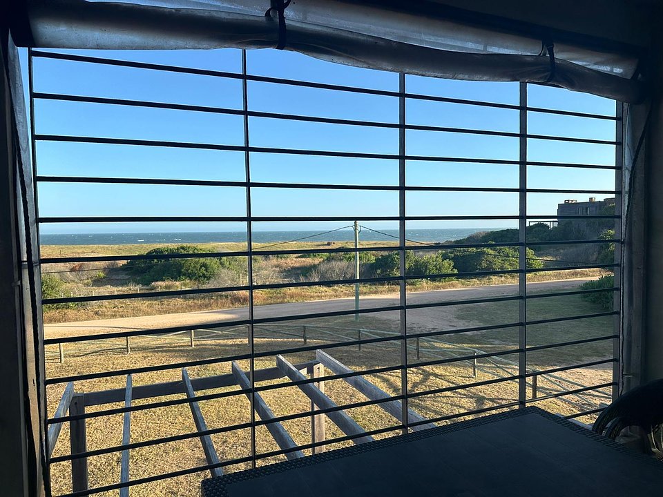 Funcional casa frente al mar en Santa Monica