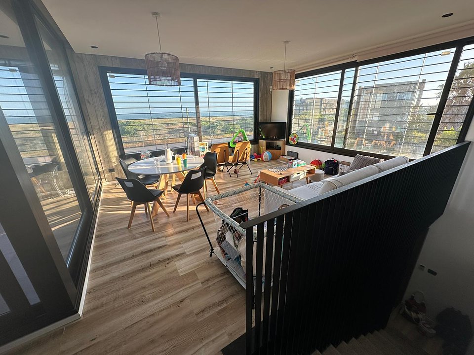 Funcional casa frente al mar en Santa Monica