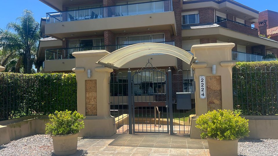 3 dormitorios, de categoría, Parque Miramar