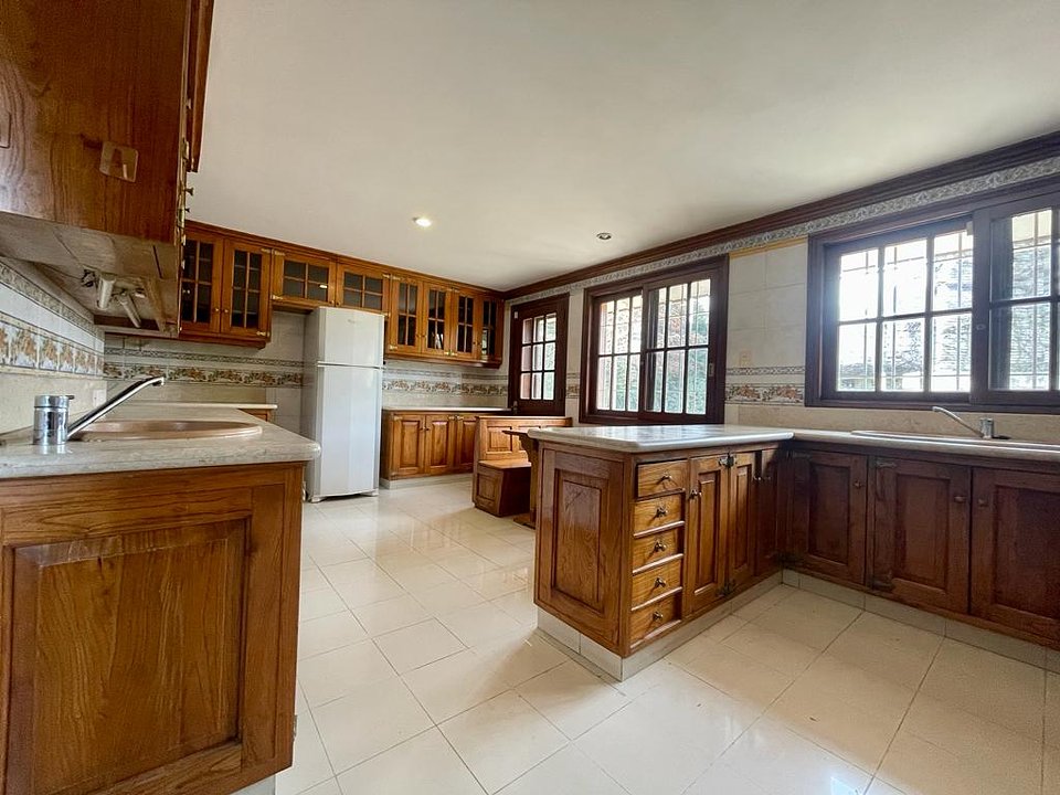 Importante casa en zona residencial de Carrasco Sur